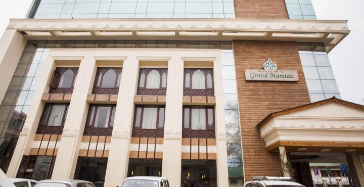 Radisson Srinagar Ξενοδοχείο Εξωτερικό φωτογραφία