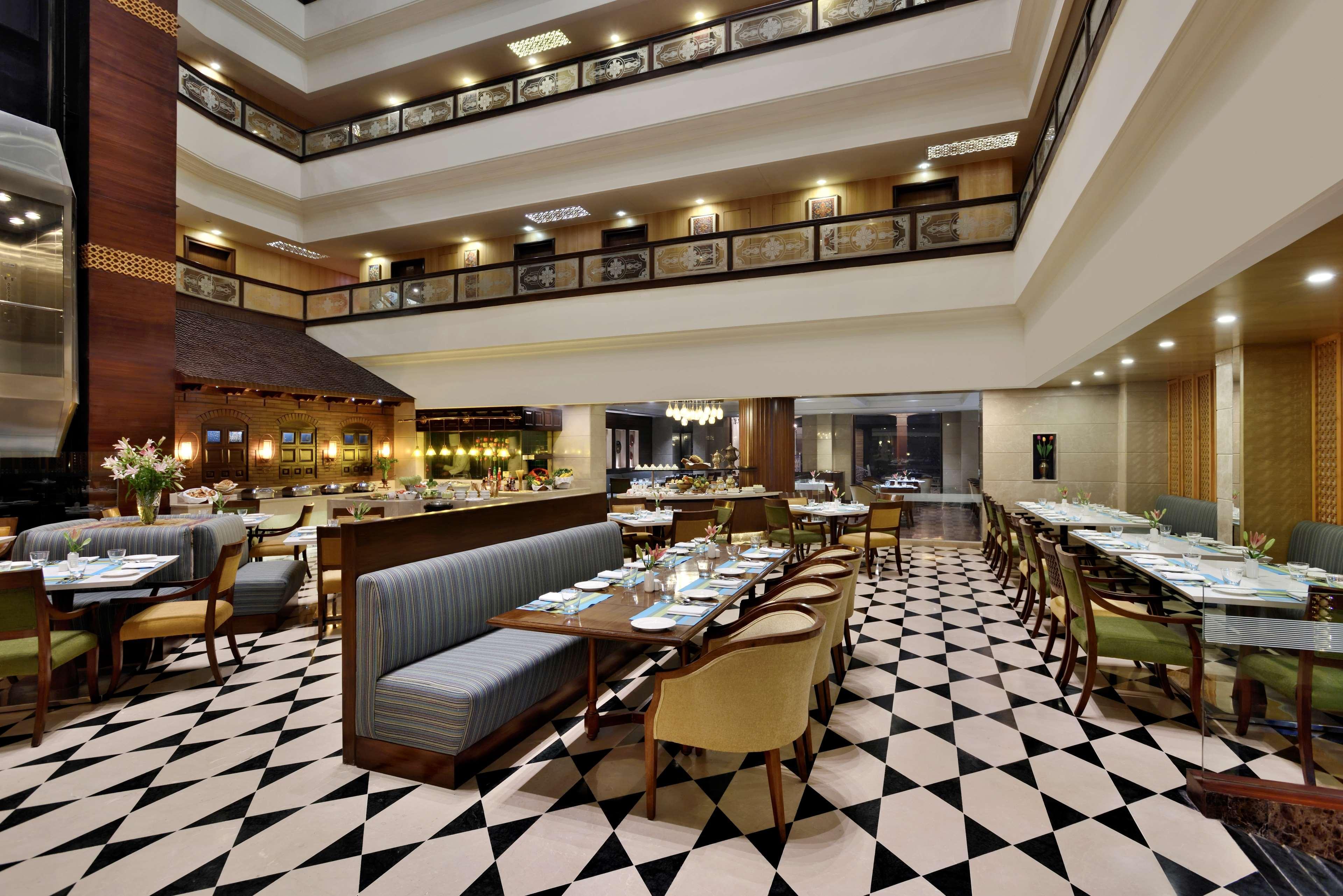 Radisson Srinagar Ξενοδοχείο Εξωτερικό φωτογραφία